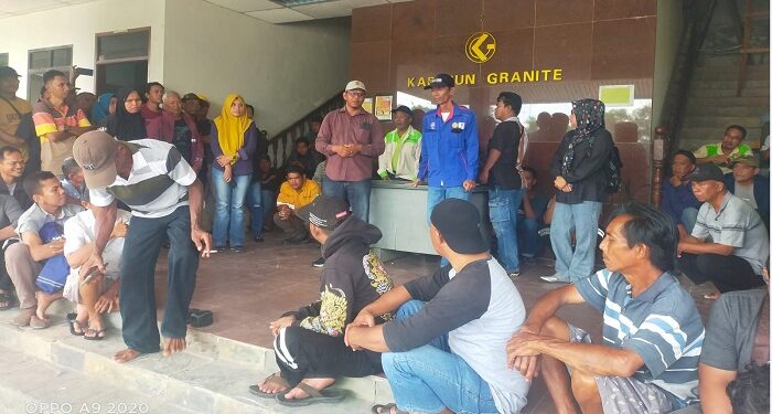 Perusahaan Pailit, PT Karimun Granite PHK Ratusan Karyawan