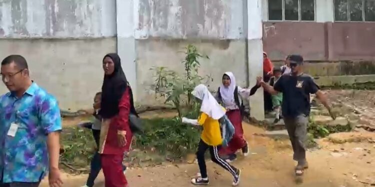 Solidaritan Koalisi Masyarakat Sipil Menolak Kekerasan dan Pembangunan Kawasan Rempang Eco-City