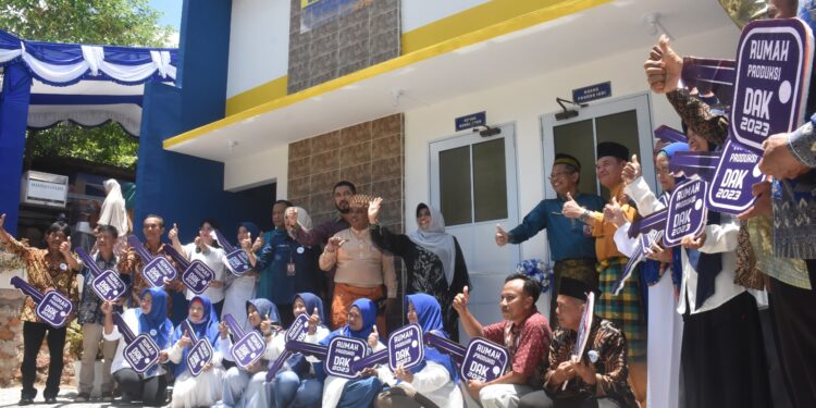 Peduli dengan masyarakat, Rahma resmikan rumah produk IKM