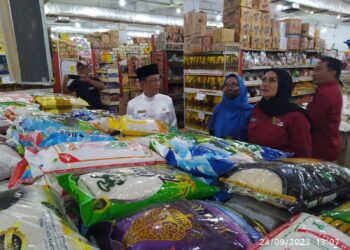  PJ Walikota Tanjungpinang Minta Disdagin Pantau Pasokan Pangan