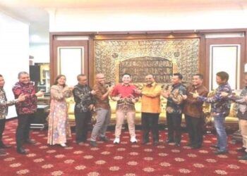 Acara Kenal Pamit Kapolres Karimun di Kediaman Bupati Berlangsung Hangat