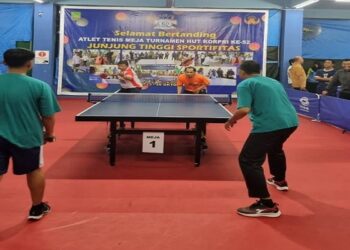 Bungkam Dinas Perpustakaan, Tim Tenis Meja Bapenda Batam Lolos Juara Grup Turnamen HUT ke-52 Korpri