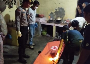 Diduga Tersambar Petir Warga Tokojo Ditemuakn Tewas Dalam Rumahnya