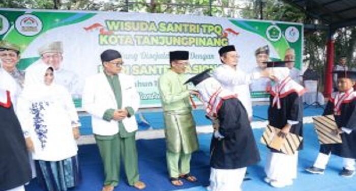 Hari Santri Nasional 2023, FKPQ Tanjungpinang Wisuda Ribuan Santri Di lapangan Pamedan