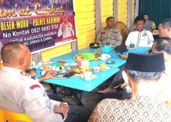 Jumat Curhat Polsek Moro Dapat Keluhan Penerangan Jalan