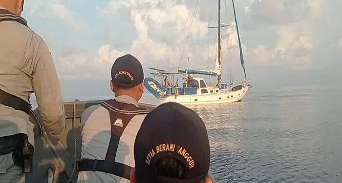 Kronologis Bakamla RI Selamatkan Kapal Layar Australia di Perairan Laut Natuna Utara