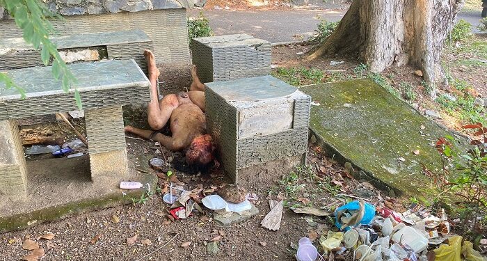Mayat Tanpa Busana Ditemukan Warga Tergelatak di Pinggir Jalan
