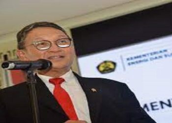 Kecanduan! Menteri ESDM Arifin Tasrif Sebut Impor BBM RI Membahayakan
