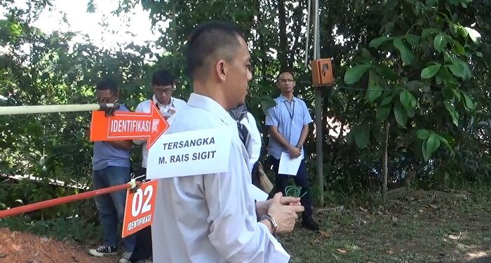 Bunuh WNA Singapura, Oknum Honorer Pemprov Kepri Peragakan 12 Adegan