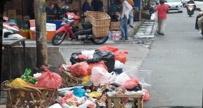 Sampah Berserakan di Jantung Kota Karimun
