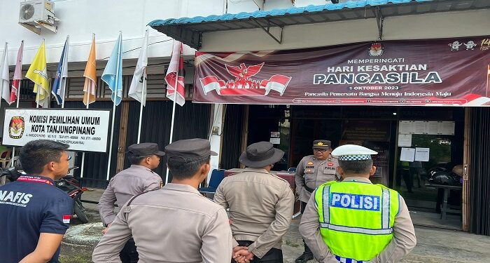 Satgas Polresta Tanjungpinang Mulai Lakukan Pengamanan Kantor KPU Selama 24 Jam