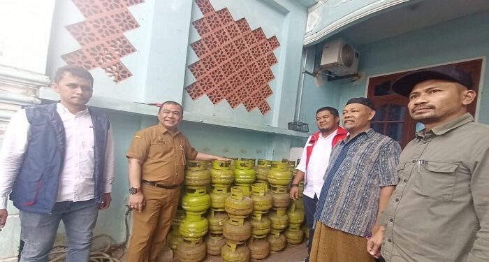 Terjadi Kelangkaan, Ketua DPRD Batam Minta Pemko Kontrol Stock Gas LPG