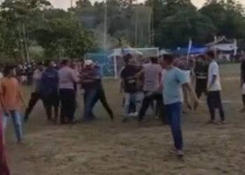 Sepakbola Tarkam Ricuh, Polisi Lepaskan Tembakan di Karimun