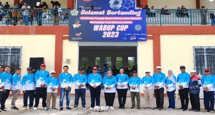 Wabup Anwar Hasyim Buka Turnamen Sepak Bola Berhadiah Rp95 Juta di Parit Benut