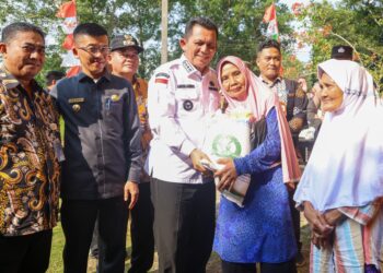 Pemrov Kepri Salurkan Bantuan Beras Sebanyak 2 Ton
