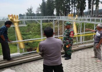 Wisata Berujung Maut! Saat Diinjak Jembatan Kaca ‘The Geong’ Banyumas, 1 Tewas