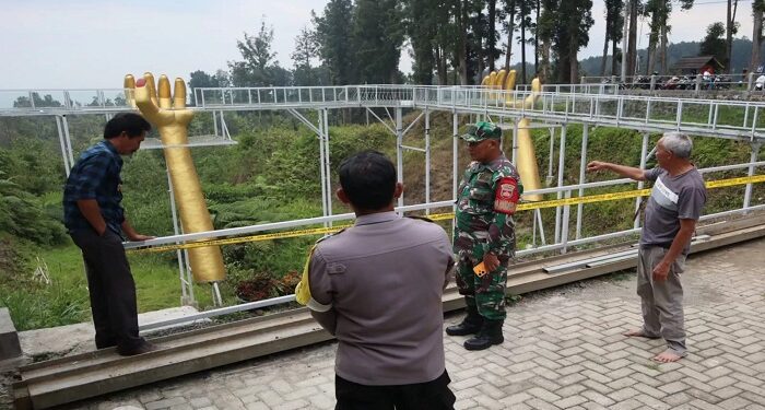 Wisata Berujung Maut! Saat Diinjak Jembatan Kaca ‘The Geong’ Banyumas, 1 Tewas
