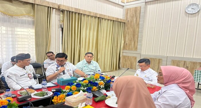 Usai Cek Harga Bapok Jelang Natal, PJ Walikota Langsung Gelar Pertemuan Bersama Distributor