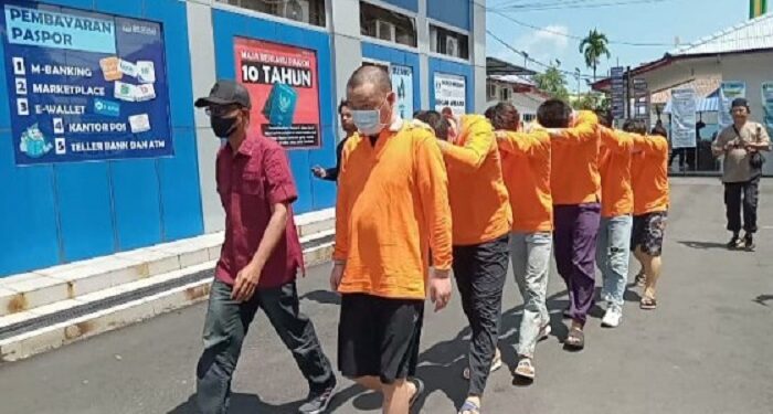 14 WNA Asal China Diamankan Imigrasi Karimun Gunakan Visa Wisata