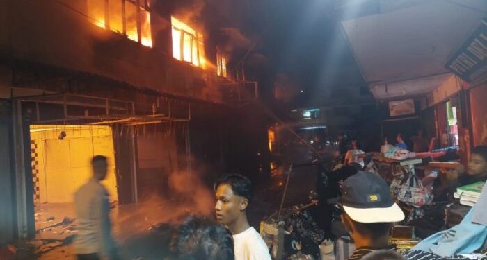 8 Ruko Hangus Dilahap Si Jago Merah, 2 Orang Tewas