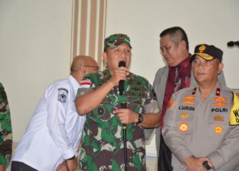 Danrem 033/WP dan Wakapolda Kepri Tinjau Pengamanan Perayaan Natal