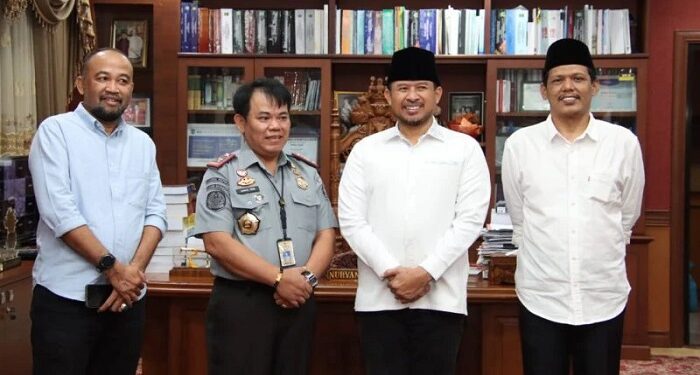 Jalin Silaturahmi, Kepala Imigrasi Kunjungi DPRD Bahas Pengawasan WNA di Batam