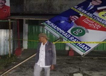 Pekerja Tewas Kesetrum saat Pasang Baliho Caleg di Padang