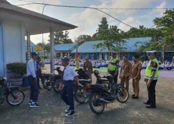 Demi Keselamatan, Polisi Tak Henti Berikan Edukasi Tertib Berlalu Lintas Kepada Pelajar