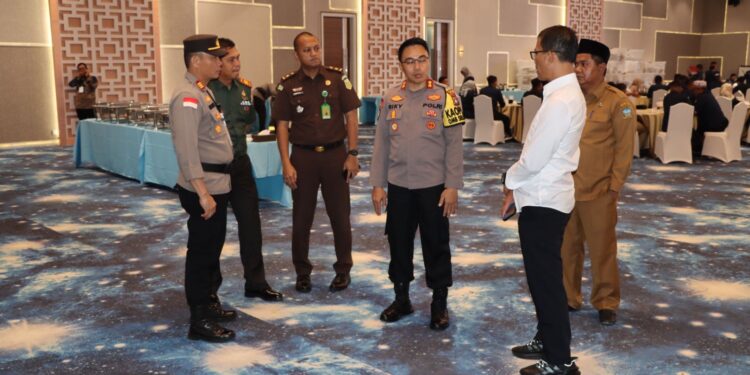 Polisi Lakukan Pengamanan Pleno Rekapitulasi Tingkat Kabupaten