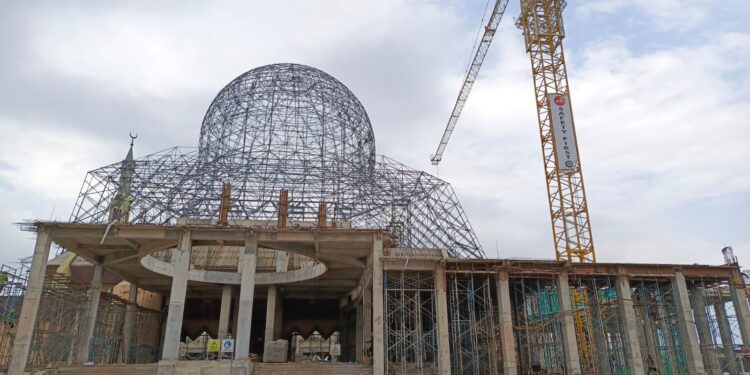 Proyek Revitalisasi Masjid Diadendum Sampai Mei 2024