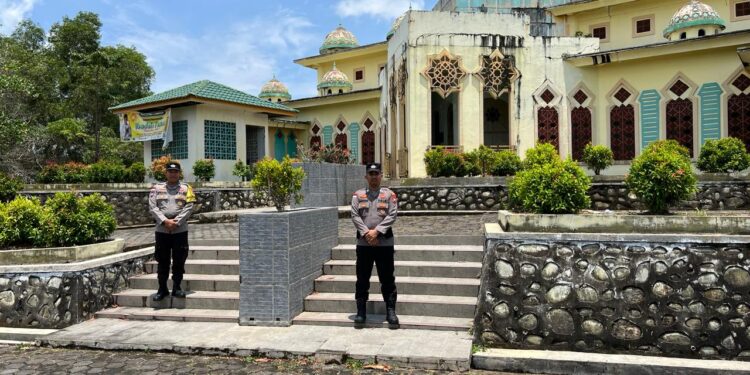 Personel Polres Bintan Lakukan Pengamanan Sholat Idul Fitri 1445 H