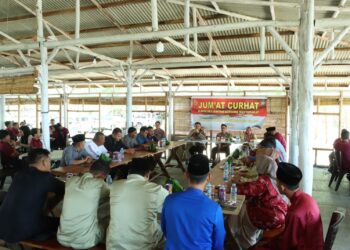 Warga Malang Rapat Keluhkan Minimnya Lampu Jalan di Jumat Curhat