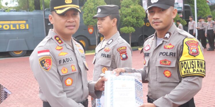 10 Instansi Vertikal Terima Penghargaan dari Kapolres Karimun
