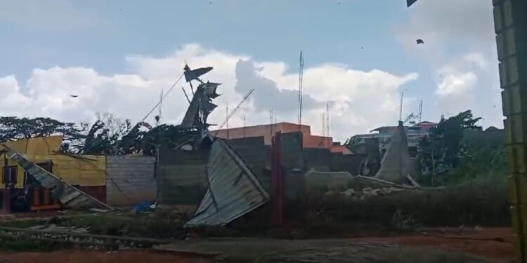 Puluhan Rumah Warga Diterjang Angin Puting Beliung