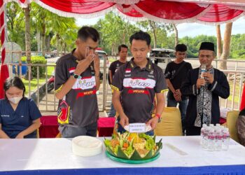 Kapolda kepri Irjen Pol Yan fitri buka dragrace Perdana RM 102 di Sirkuit Temanggung Abdul Jamal