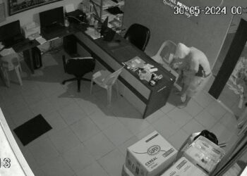 Pelaku Pencurian Terekam CCTV