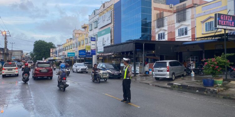 Enam Puluh Dua Personil Polres Karimun Sukseskan Program
