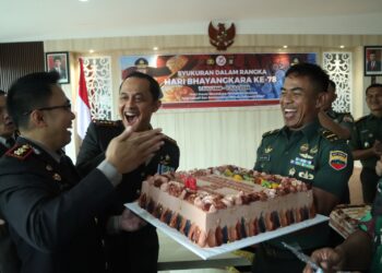 HUT Bhayangkara, Polres Bintan Banjir Kue Tart