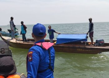 Tim SAR Bersama Satpolairud Terus Lakukan Pencairan Korban Tenggelam