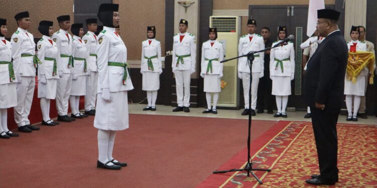 30 Anggota Paskribara Dikukuhkan Bupati Karimun