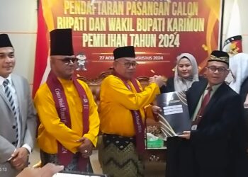 Mengenang Sejarah, Pasangan Firmansyah – Ery Suandi Berangkat dari Masjid Al – Mubarok Menuju KPUD