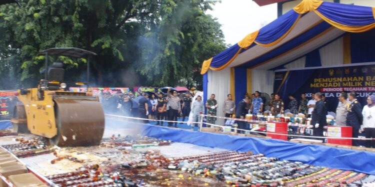 BC Batam Musnahkan Barang Ilegal Bernilai Miliaran Rupiah