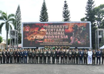 Pj Gubernur Jabar Bey Machmudin Hadiri HUT ke-79 TNI di Makodam III Siliwangi