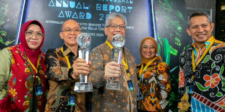 Terapkan GCG & Prinsip Bisnis Keberlanjutan, bank bjb dan bank bjb Syariah Raih ARA 2023