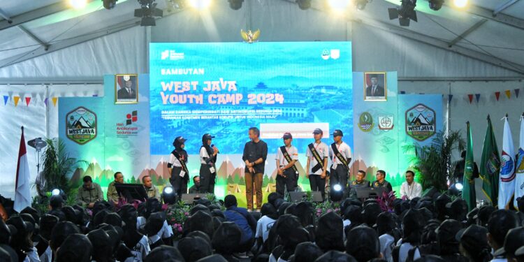 West Java Youth Camp 2024, Bey Machmudin Kukuhkan 272 Pelajar jadi Duta Integritas