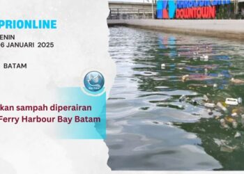 Perairan Pelabuhan Fery Harbour Bay Batam Banyak Sampah