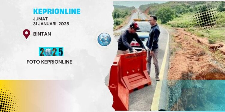 Cegah Kecelakaan Dinas Perhubungan Water Barrier dan Police Line