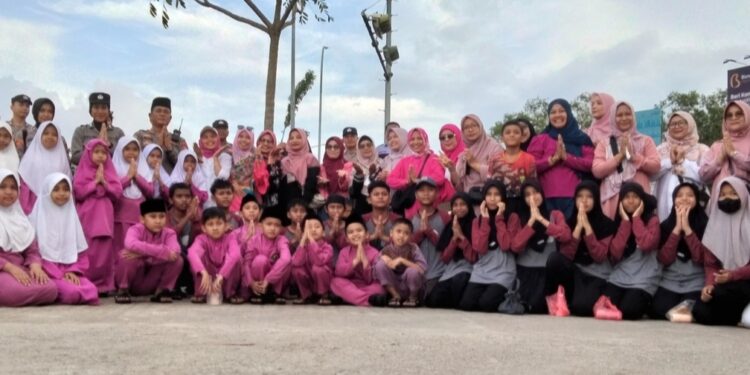 Polsek Sekupang Menyebar Kebaikan Di Bulan Ramadhan
