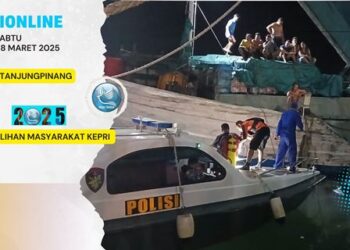 Mobil BR-V Masuk Terjun ke Laut 