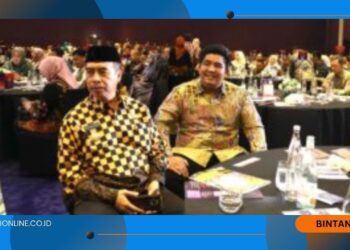 Sabet Tiga Penghargaan Sekaligus, Bupati Roby Raih TOP Pembina BUMD Dalam Ajang TOP BUMD Awards 2025